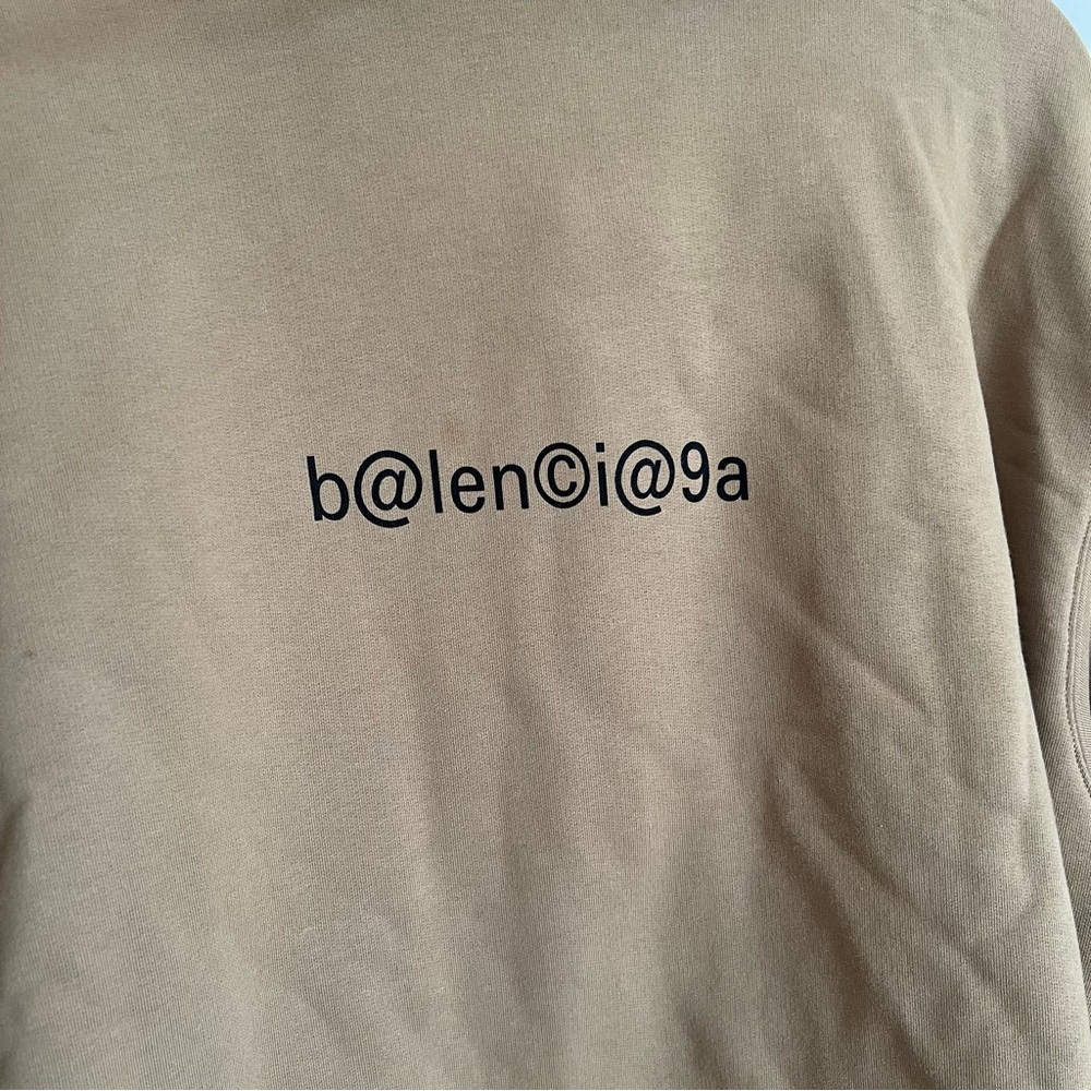 Balenciaga Hoodie - Picture 4 of 7